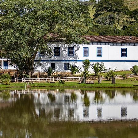 Hotel Fazenda Paciencia Сантана-дус-Монтис Экстерьер фото